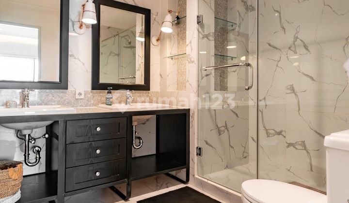 For Rent Pavilion Apartment Central Jakarta Exclusive Unit Fully Furnished, Luxurious, Strategic Location in the Heart of Jakarta's Business District. 2