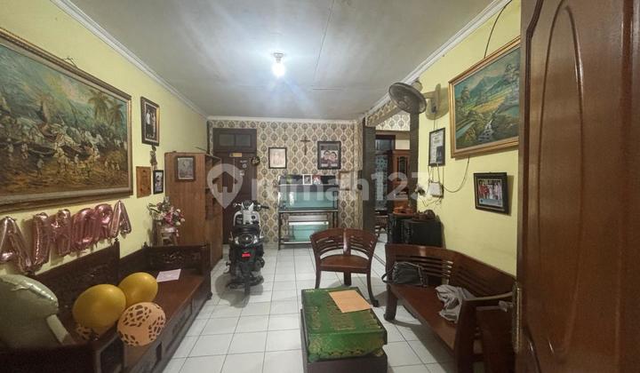 Dijual Cepat Rumah di Pinggir Jl. Raya Krukut-Depok- Cocok untuk Usaha 2