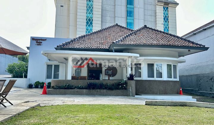 Rumah Untuk Usaha Komersil Lokasi Strategis Dekat Pusat Kota.