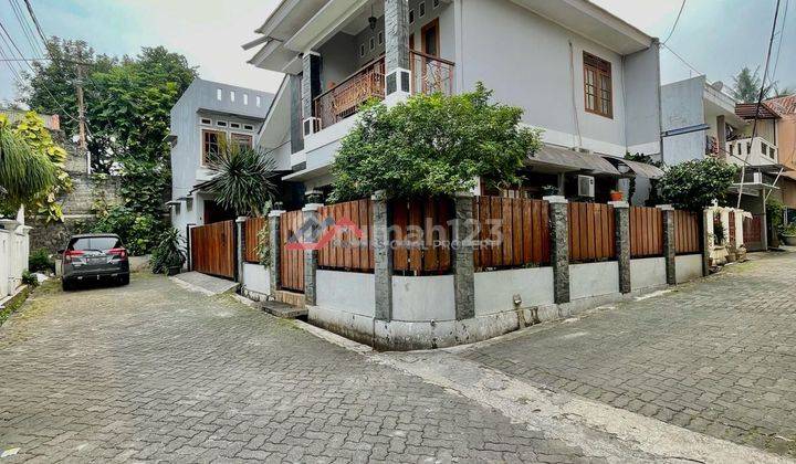 RUMAH BERGAYA MODERN MINIMALIZ  DALAM KOMPLEK PERUMAHAN CIPETE-ABD.MAJID,JAKARTA SELATAN 1