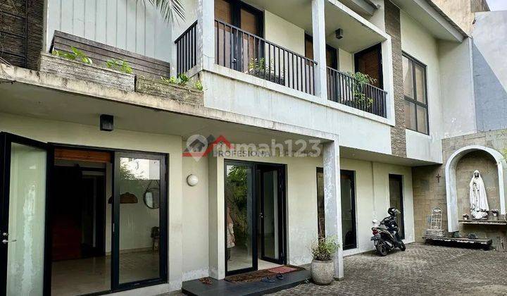 Beli Tanah Bonus Dua Unit Rumah Dekat Tb Simatupang 2