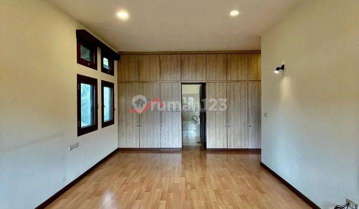 RUMAH KLASIK  DI KEMANG HARGA MENARIK PREMIUM AREA JAKARTA SELATAN 2