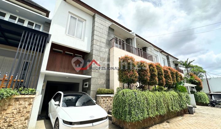 Rumah Modern Minimalist Dalam Cluster Cilandak Ragunan, Jakarta Selatan.