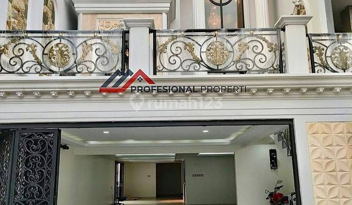 Rumah Brand New Mampang Prapatan European Classic Jakarta Selstan 1