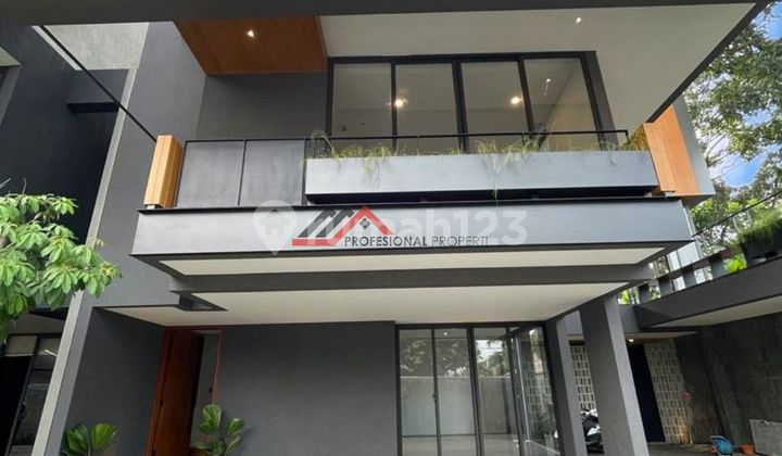 Modern Minimalist Nice House in a Townhouse in Kemang, South Jakarta. 2