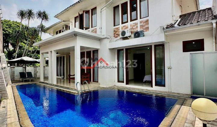 Rumah Dalam Komplek Di Kemang Tropical Minimalis  Jakarta Selatan 1