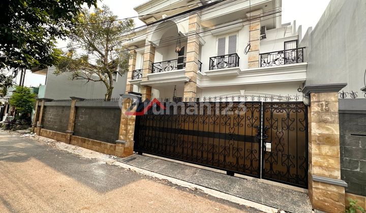 Ready-to-Live House Near MRT in Cilandak Area, South Jakarta