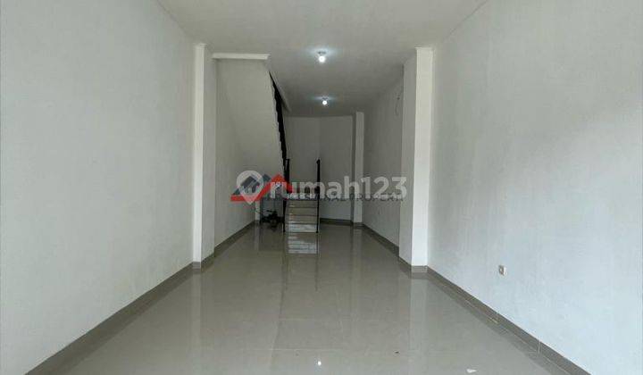Ruko zona komersil premium area Pondok Gede 2