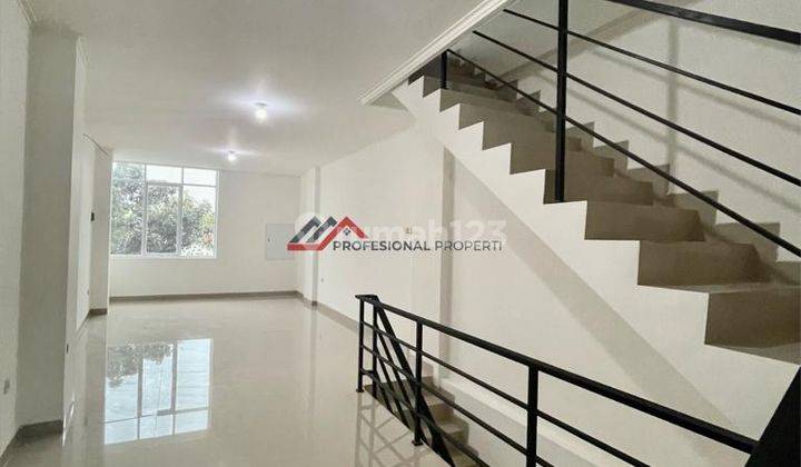 Ruko zona komersil premium area Pondok Gede 7