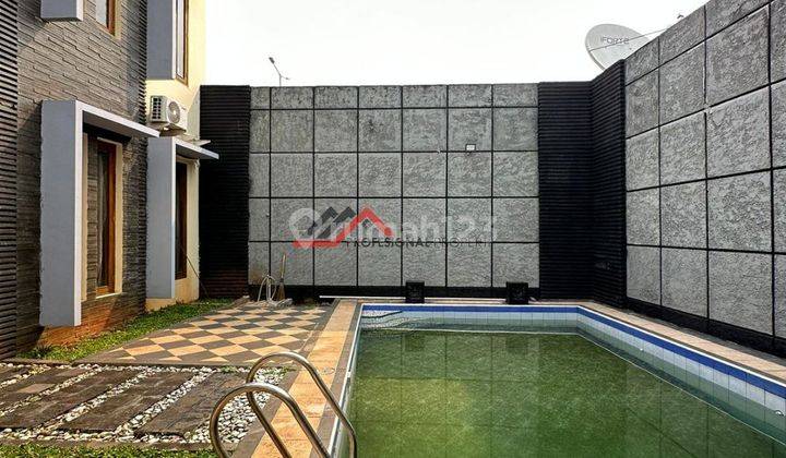 Kebayoran Baru Rumah Siap Huni Dalam Townhouse Dengan Private Pool 1