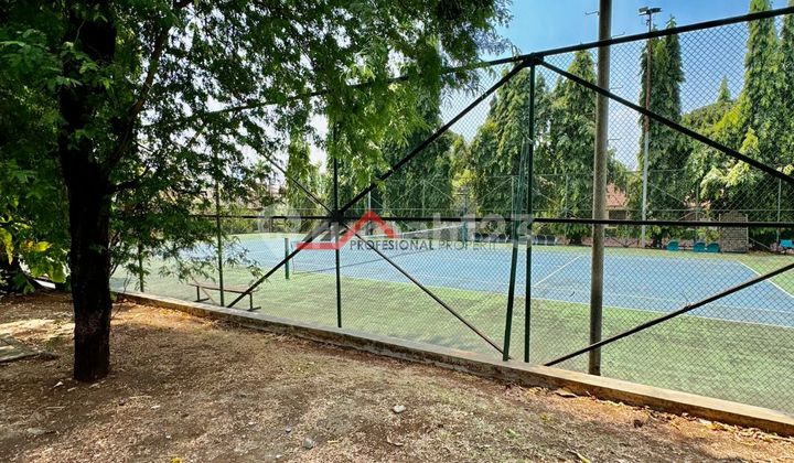 Rumah Dalam Komplek Lokasi Strategis di Duren Tiga