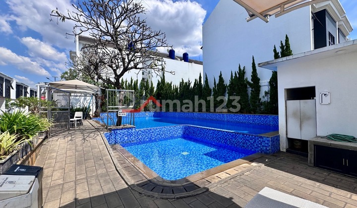 Rumah Siap Huni Dalam Komplek Lokasi Strategis Dekat Jalanan Toll di Cinere Depok