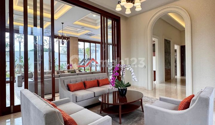 Brand New Luxury House Fully Furnished di Jakarta Selatan 2