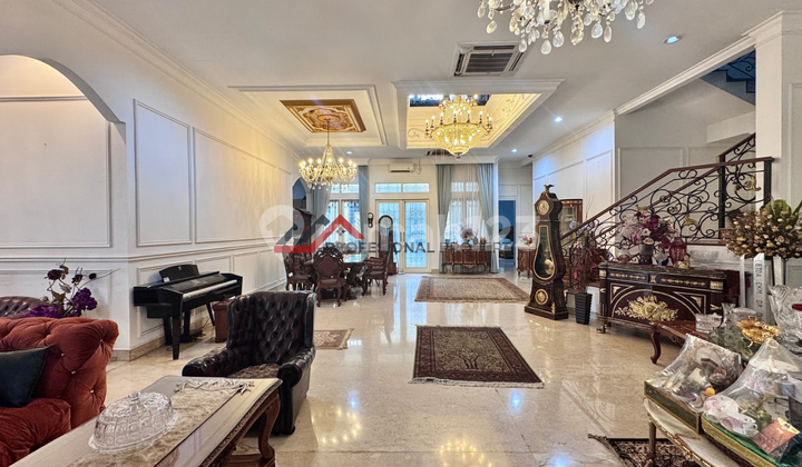 Hook House Near City Center Area Kebayoran Baru South Jakarta 2