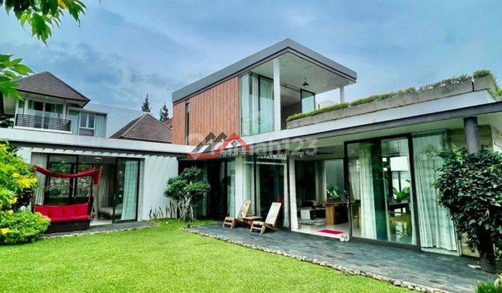 Rumah Tinggal Dengan Desain Modern Dengan Golf View Rancamaya Estate Bogor 1