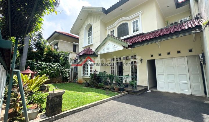 Rumah Area Premium Dekat S C B D Senopat Jalan Lebar dan Asri di Kebayoran Baru Jakarta Selatan