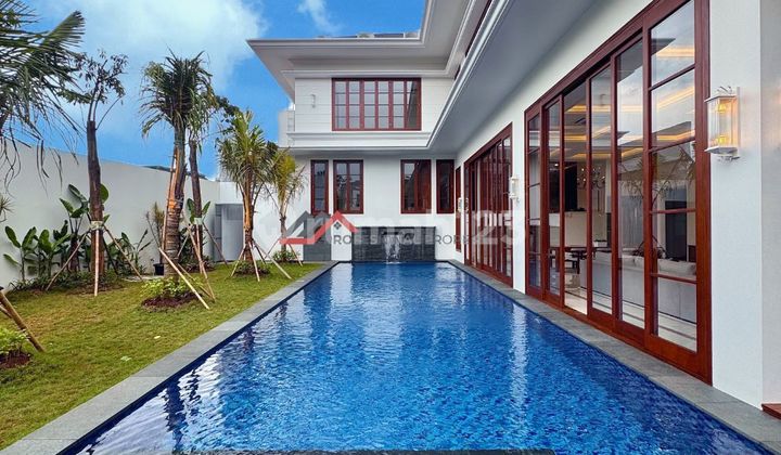 Brand New Luxury House Fully Furnished di Jakarta Selatan Brand New Luxury House Fully Furnished di Jakarta Selatan
