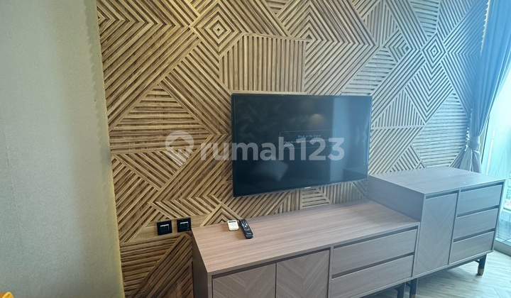 Disewakan 2 Br Taman Anggrek Residence