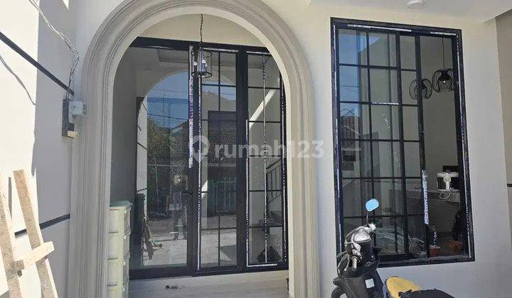 Rumah 2 Lantai Bagus Unfurnished SHM di Dijual Rumah Mulyosari Tengah Surabaya New , Surabaya Sabgat Dekat Dekat Sutorejo,pantai Ria Kenjeran,gading Pantai,babatan Pantai,pakuwon City Mall,perumahan Pakuwon City 2