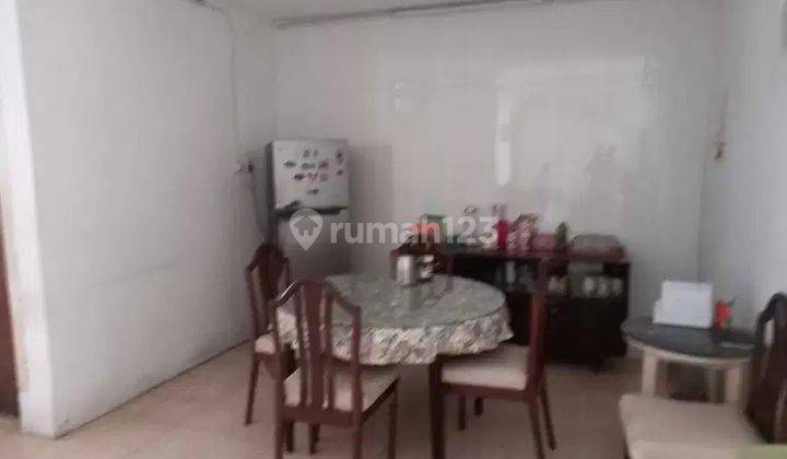 Rumah Kontrakan Bagus Unfurnished SHM di Disewakan Rumah Untung Suropati Surabaya, Surabaya Dekat Dengan Jalan Dr Soetomo,hotel Mercure,raya Darmo,hotel Swiss Berlin  2