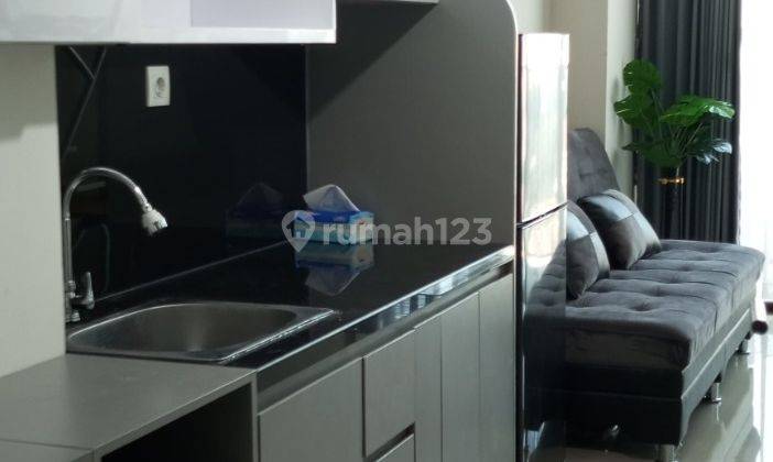 Apartement Amega Crown Residence 1 BR Furnished Bagus Dekat Dengan Pergudangan Dan Pertokoan 1