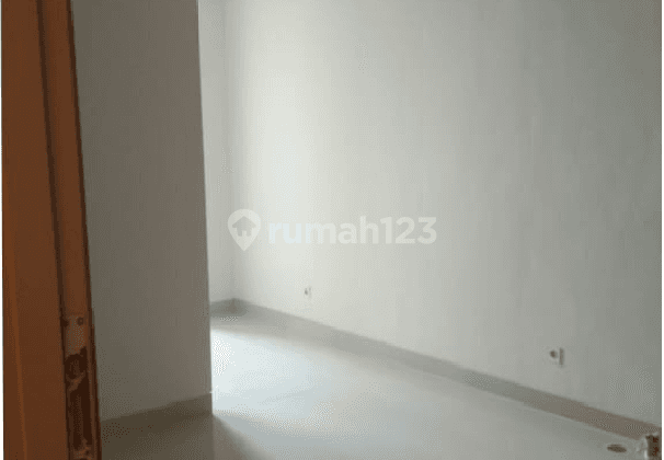 Apartement Grand Sungkono Lagoon 1 BR Unfurnished Bagus Dekat Dengan Citraland,hr Muhamad,mayjen Sungkono,pakuwon Indah Mall,perumahan Pakuwon Mall 2