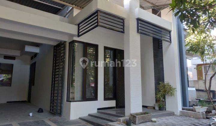 Rumah Bagus Unfurnished SHM di Dijual Rumah Pandugo Sari Surabaya
, Surabaya 2