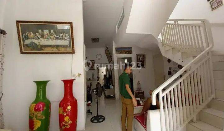 Rumah 2 Lantai Bagus Unfurnished SHM di Dijual Rumah Ikip Gunung Anyar Surabay, Surabaya 2