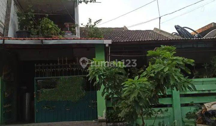 Rumah 2 Lantai Bagus Unfurnished SHM di Dijual Rumah Kost Dukuh Kupang Surabaya, Surabaya Dekat Mayjen Sungkono,dekat Dengan Hr Muhamad,spazio,pakuwon Mall.perumahan Pakuwon Indah,graha Family,citraland Dan Pusar Berbelanjaan Dan Kuliner 1