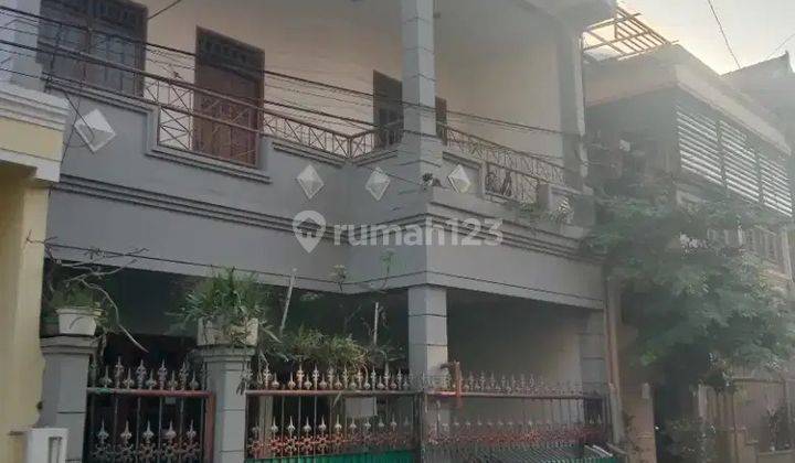 Rumah 3 Lantai Bagus Unfurnished SHM di Dijual Rumah Jambangan Kebon Agung Surabaya, Surabaya 1