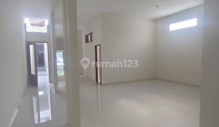 Ruko di Dijual Ruko Bubutan Surabaya New , Surabaya 330 M Bagus SHM Dekat Dengan Bg Juncion,jalan Tunjungan Dan Jalan Pahlawan Pusat Pertokoan 2