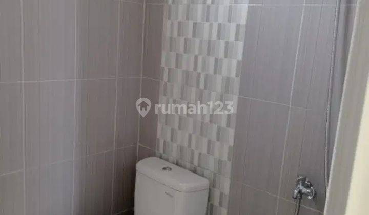 Rumah 2 Lantai Bagus Unfurnished SHM di Dijual Rumah Puri Safira Grand Shanaya Surabaya, Surabaya Dekat Citraland,dekat Kota Gresik 2