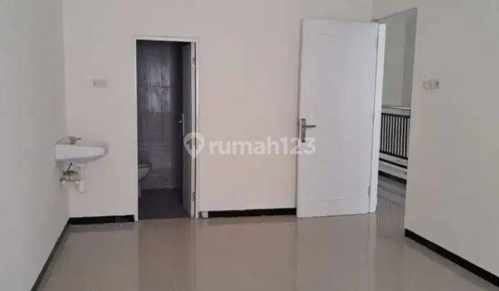 Rumah 2 Lantai Bagus Unfurnished SHM di Dijual Rumah Mulyosari Bpd Surabaya New Jejer 4, Surabaya Dekat Dengan Sutorejo,pakuwon City Mall,east Coast,pantai Ria Kenjeran 2