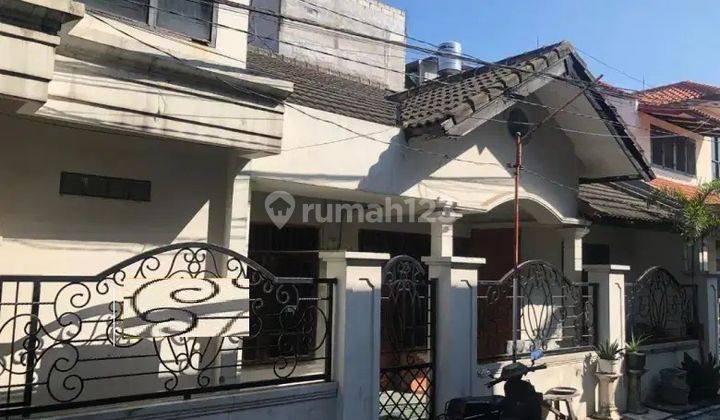 Rumah 2 Lantai Bagus Unfurnished SHM di Dijual Rumah Bogangin Baru Surabaya
, Surabaya 1