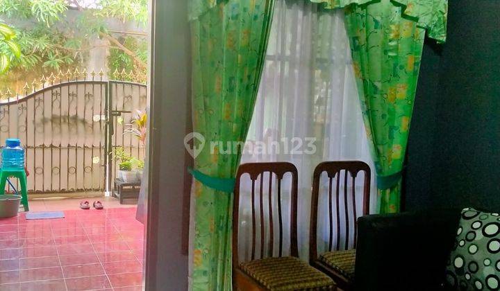 Rumah Bagus Unfurnished SHM di Dijual Rumah Gunungsari Indah Surabaya, Surabaya 2