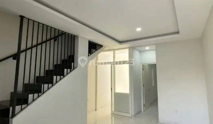 Rumah 2 Lantai Bagus Unfurnished SHM di Dijual Rumah Setro Timur Surabaya New , Surabaya Dekat Dengan Raya Kenjeran 2