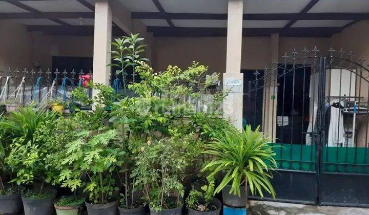 Rumah Bagus Unfurnished SHM di Dijual Rumah Babatan Indah Surabaya
, Surabaya 1