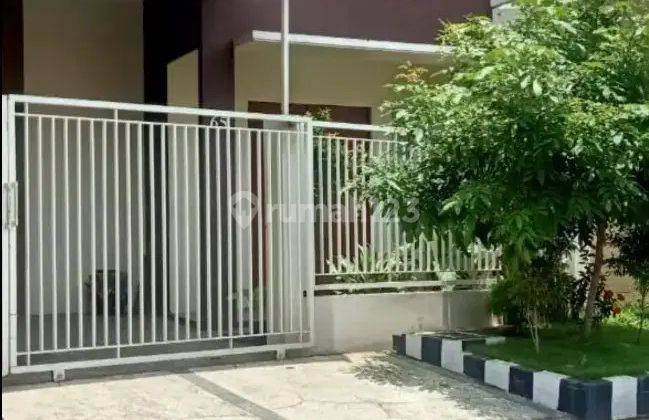 Rumah 2 Lantai Bagus Unfurnished SHM di Dijual Rumah Tenggilis Timur Surabaya, Surabaya Dekat Universitas Surabaya Ubaya  1