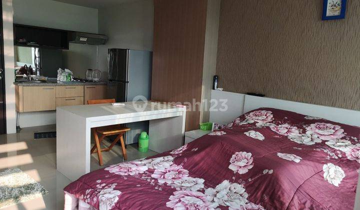 Apartemen The Square Bagus Furnished 1br dekat UK petra 1