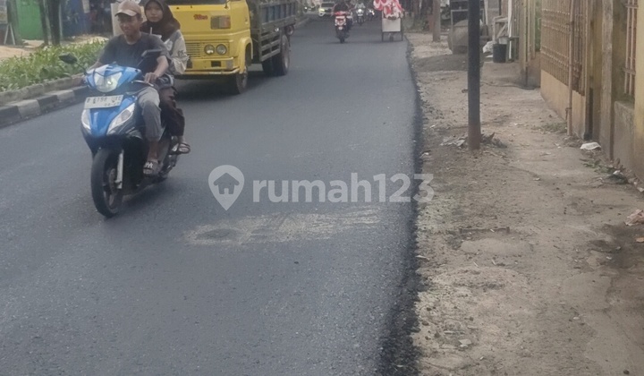 Ruko 3 Lantai Jual Cepat di Bawah NJOP Bu Pinggir Jalan Ciledug Raya Cocok untuk Investasi Ruang-Usaha 596.0 M² SHM