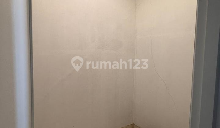 Valensia Villa House Pakuwon Indah Near Pakuwon Mall West Surabaya University 2