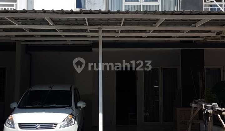 House Near the International Airport House Near the International Airport