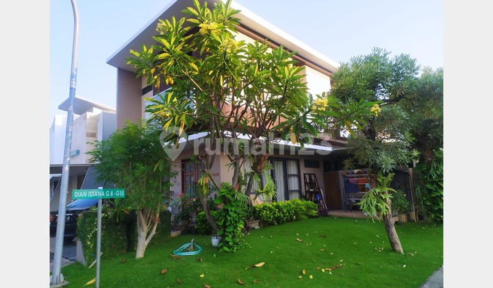 Moca Vrbana By Dian Istana Hadap Timur & Selatan Dijual