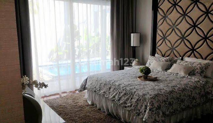 Rumah Ciamik Full Furnish ada Pool di Graha Family 3