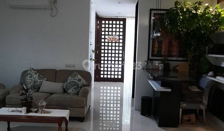 Rumah Siap Huni Full Furnish di Graha Natura Surabaya Barat