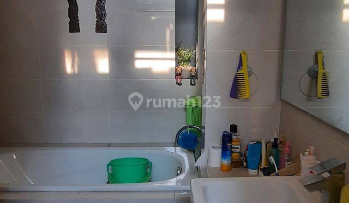 Rumah Siap Huni Full Furnish di Graha Natura Surabaya Barat