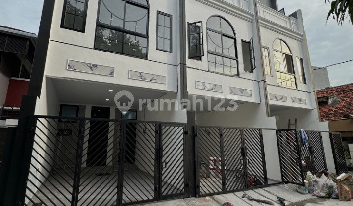 For Sale 3-Story House in Tanjung Duren, West Jakarta