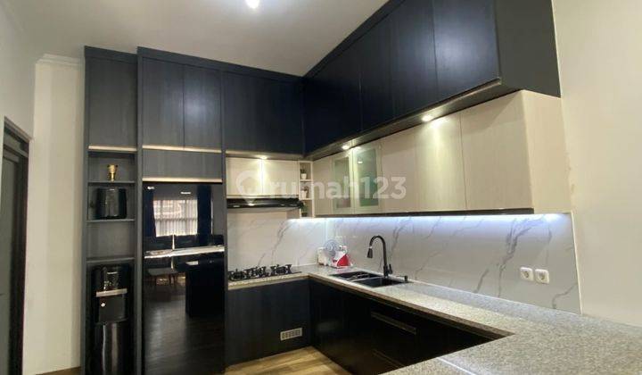 Rumah 2 Lantai Baru Furnished SHM di Sanggrahan Grogol Sukoharjo 2