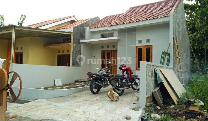 Rumah Baru Furnished SHM di Kenokorejo Sukoharjo 2