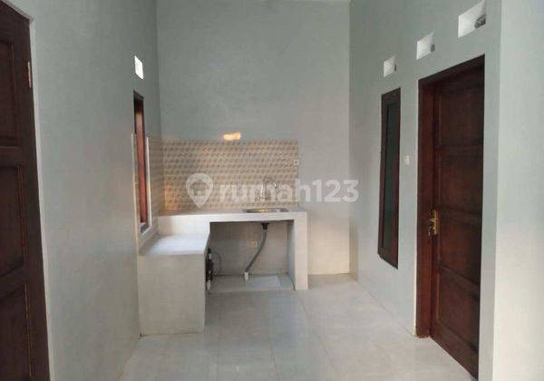 Rumah Baru Furnished SHM di Mayang, Surakarta 2